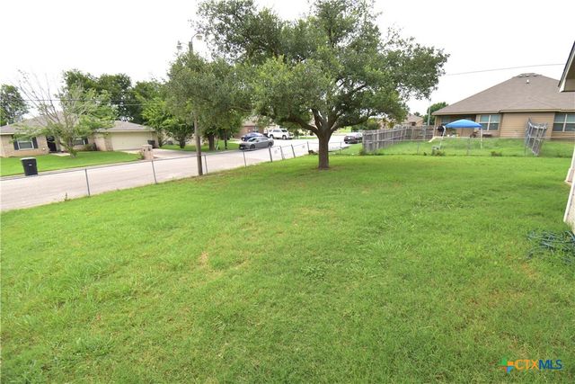 421 E Upshaw Avenue, Temple, TX 76501