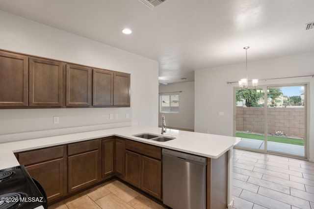 5733 E Vuelta De Nuestro Pueblo, Tucson, AZ 85756