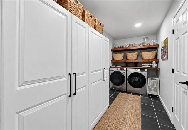 903 Pine Circle, Woodstock, GA 30189