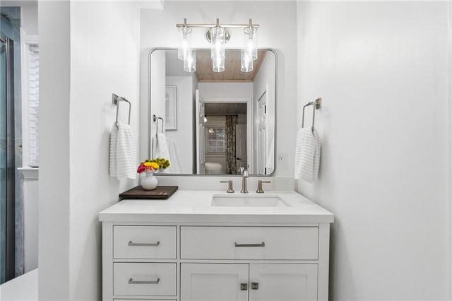 903 Pine Circle, Woodstock, GA 30189