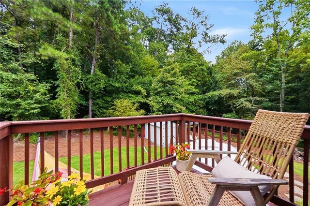 903 Pine Circle, Woodstock, GA 30189