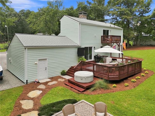 903 Pine Circle, Woodstock, GA 30189