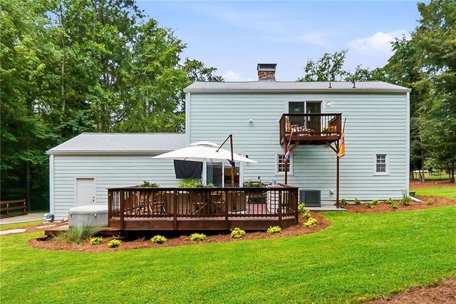 903 Pine Circle, Woodstock, GA 30189
