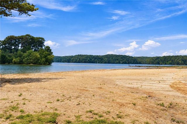 903 Pine Circle, Woodstock, GA 30189
