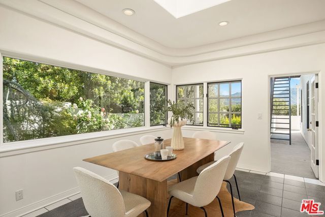 283 Lake Sherwood Drive, Lake Sherwood, CA 91361