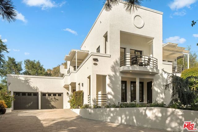 283 Lake Sherwood Drive, Lake Sherwood, CA 91361