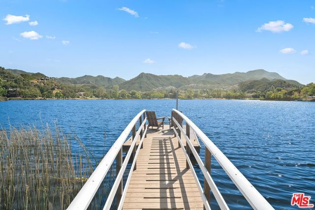 283 Lake Sherwood Drive, Lake Sherwood, CA 91361