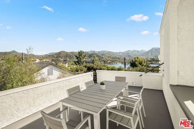 283 Lake Sherwood Drive, Lake Sherwood, CA 91361