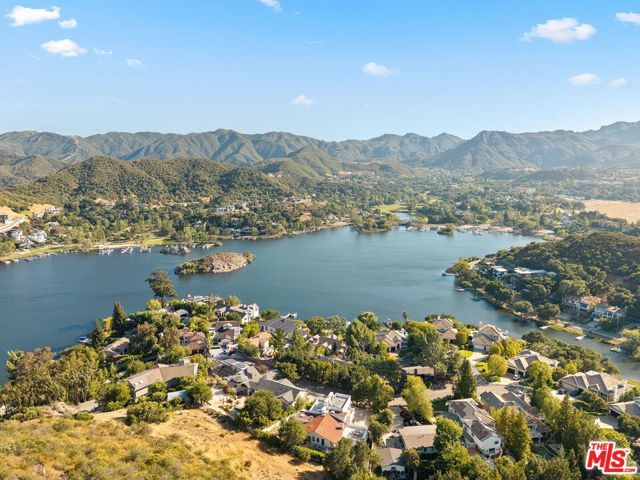 283 Lake Sherwood Drive, Lake Sherwood, CA 91361