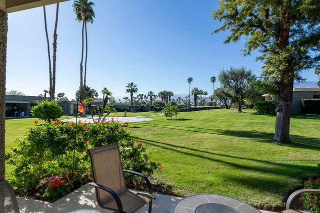 2033 E El Alameda, Palm Springs, CA 92262