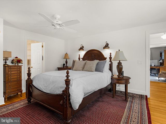 301 WASHINGTON ST S, Easton, MD 21601