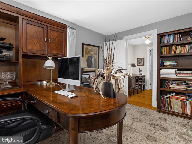 301 WASHINGTON ST S, Easton, MD 21601