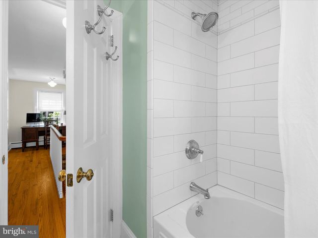 301 WASHINGTON ST S, Easton, MD 21601