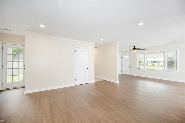 2205 Wildwood RD, Chesapeake, VA 23323