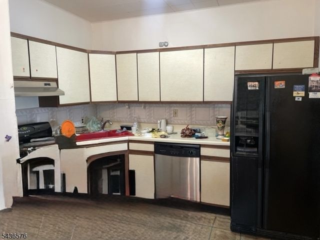 96 Hillside Ave, Nutley Twp., NJ 07110