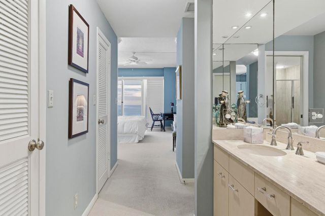 529 S Flagler Drive Th5f, West Palm Beach, FL 33401