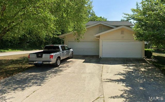 78 Nicole Court, Lake St Louis, MO 63367