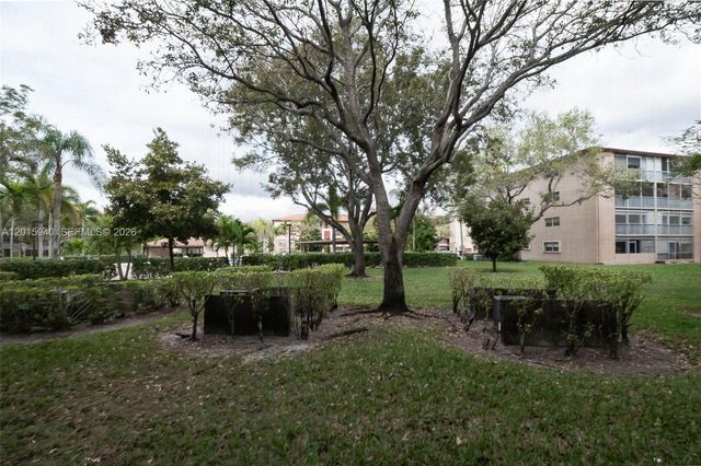 13355 SW 9th Ct 104H, Pembroke Pines, FL 33027
