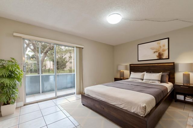 13355 SW 9th Ct 104H, Pembroke Pines, FL 33027