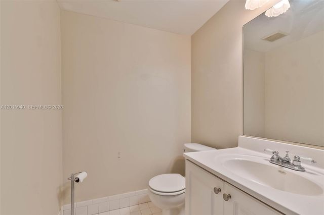 13355 SW 9th Ct 104H, Pembroke Pines, FL 33027