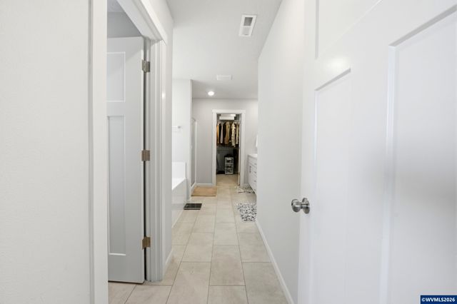 2847 NW William Dr, Mcminnville, OR 97128
