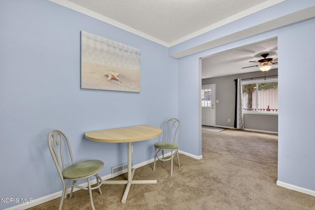 2630 7th Street, Apt B, Maumee, OH 43537