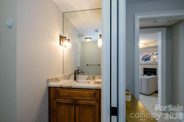 520 E Martin Luther King Jr Boulevard 1104, Charlotte, NC 28202