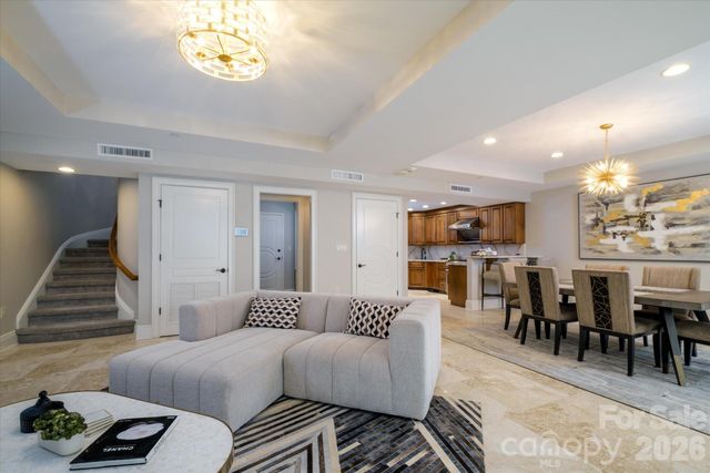 520 E Martin Luther King Jr Boulevard 1104, Charlotte, NC 28202