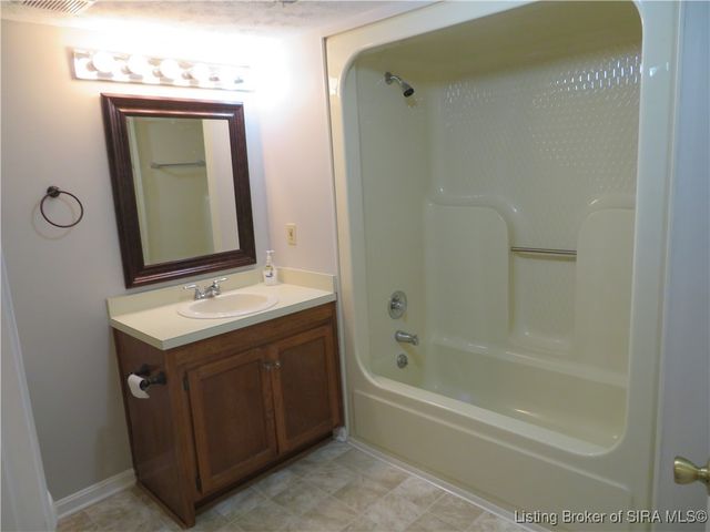 1710 New Albany-Chas Road 17 & 13G, Jeffersonville, IN 47130