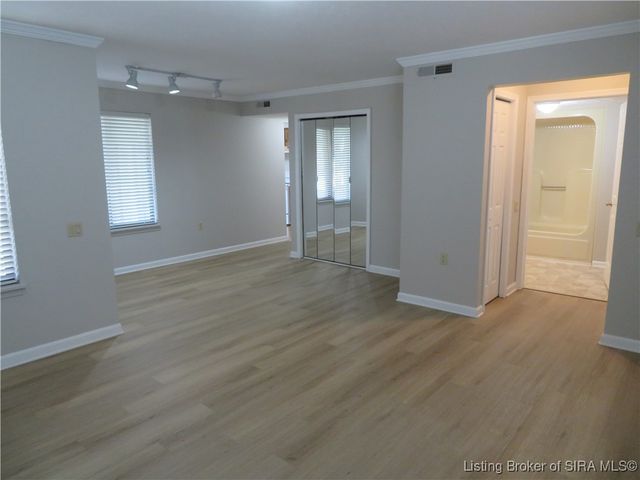 1710 New Albany-Chas Road 17 & 13G, Jeffersonville, IN 47130