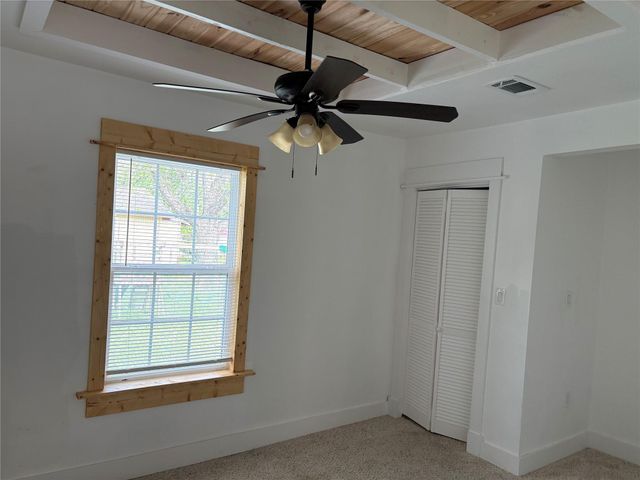 9210 E Avenue O, Houston, TX 77012