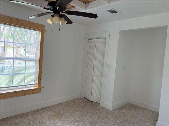 9210 E Avenue O, Houston, TX 77012