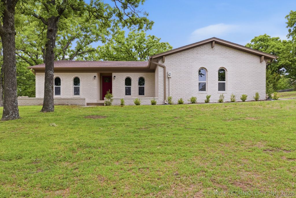 4439 Hillside Drive, Sapulpa, OK 74066