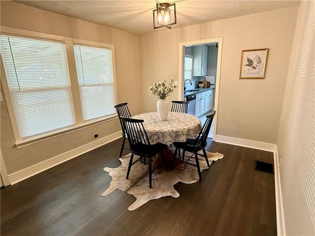 1410 S Logan Street, Independence, MO 64055