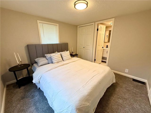 1410 S Logan Street, Independence, MO 64055