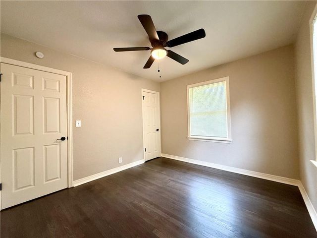 1410 S Logan Street, Independence, MO 64055