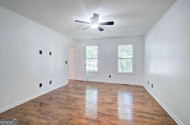 22 Nottingham Drive NW, Cartersville, GA 30121