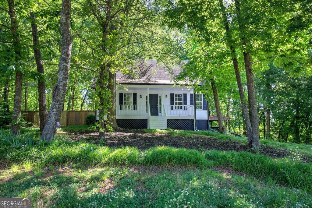 22 Nottingham Drive NW, Cartersville, GA 30121