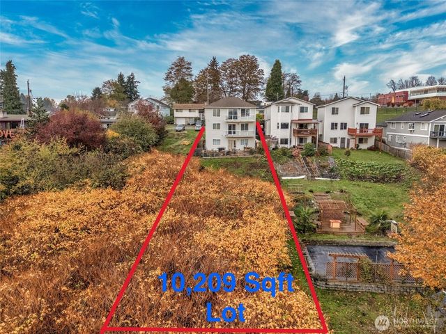7972 39th Avenue S, Seattle, WA 98118