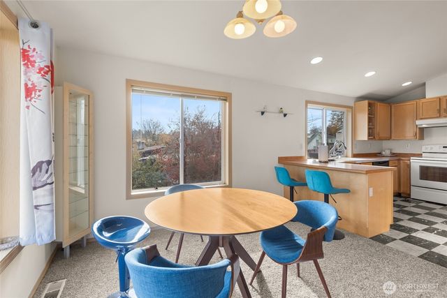 7972 39th Avenue S, Seattle, WA 98118