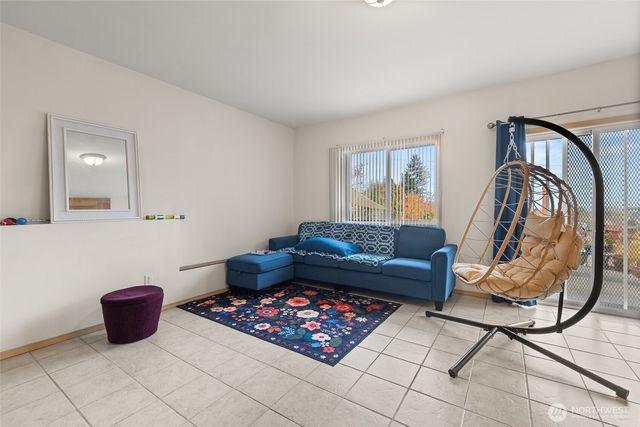 7972 39th Avenue S, Seattle, WA 98118