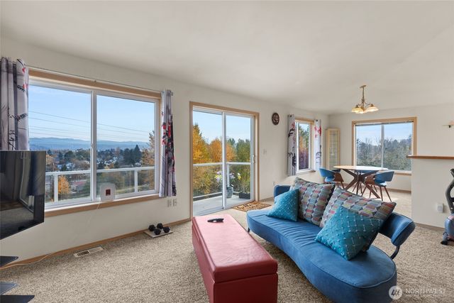 7972 39th Avenue S, Seattle, WA 98118