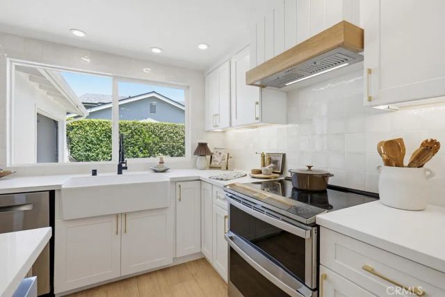 2782 Mendoza Drive, Costa Mesa, CA 92626