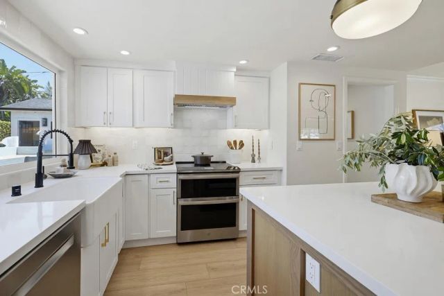 2782 Mendoza Drive, Costa Mesa, CA 92626