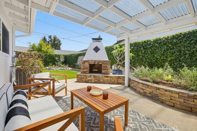 2782 Mendoza Drive, Costa Mesa, CA 92626