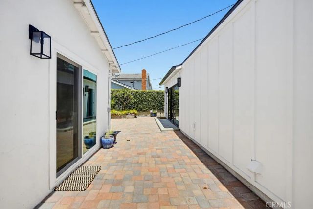 2782 Mendoza Drive, Costa Mesa, CA 92626