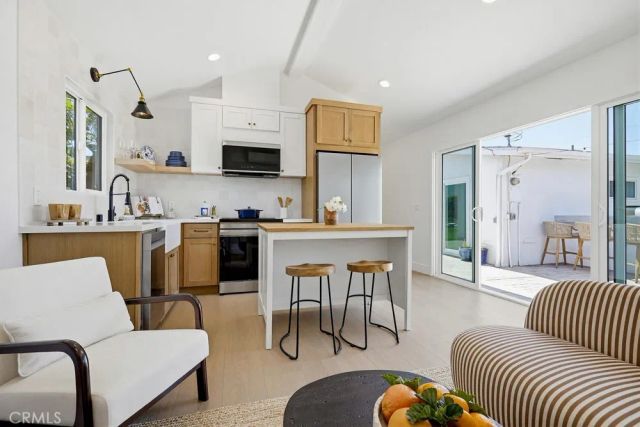 2782 Mendoza Drive, Costa Mesa, CA 92626