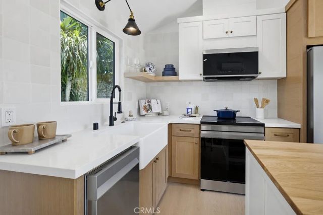 2782 Mendoza Drive, Costa Mesa, CA 92626