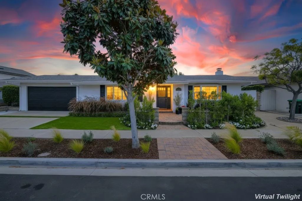 2782 Mendoza Drive, Costa Mesa, CA 92626