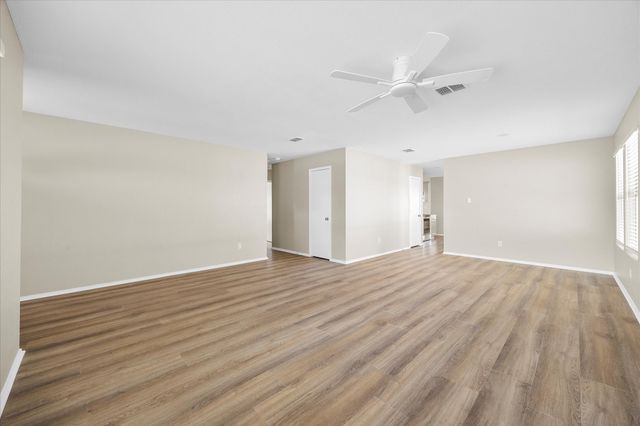 6023 Guilia Drive, Grand Prairie, TX 75052